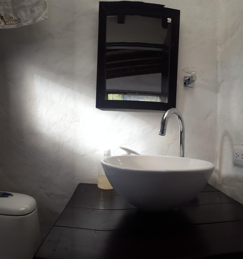 Hostal Casa Lantana 수에스카 외부 사진