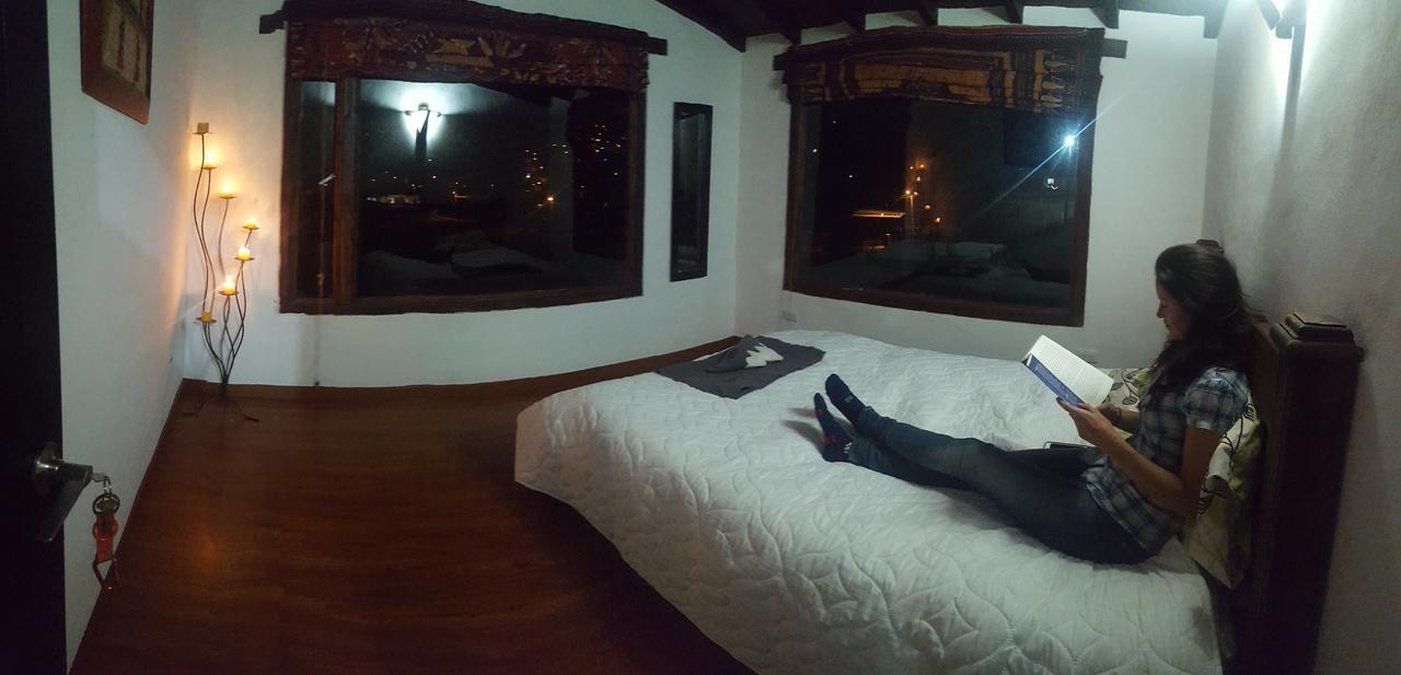 Hostal Casa Lantana 수에스카 외부 사진