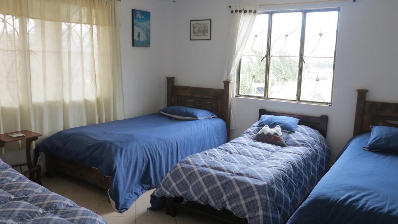 Hostal Casa Lantana 수에스카 외부 사진